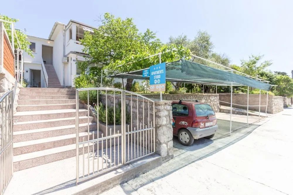 Apartments Meri Baška