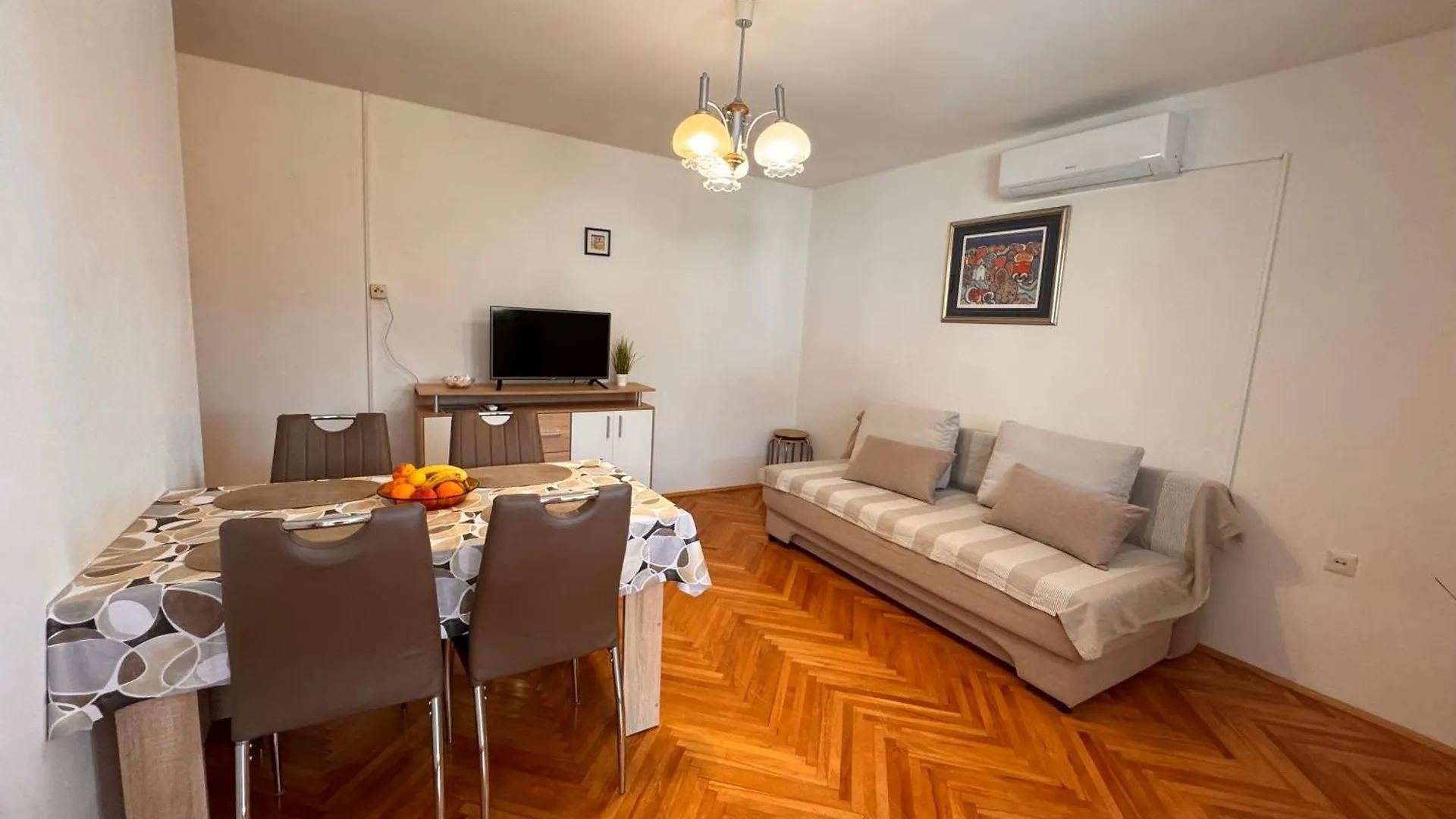 Apartments Meri Baska  Baska (Krk)