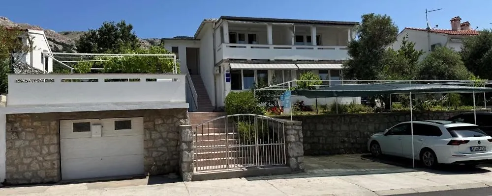 Apartments Meri Baska  Baska (Krk)