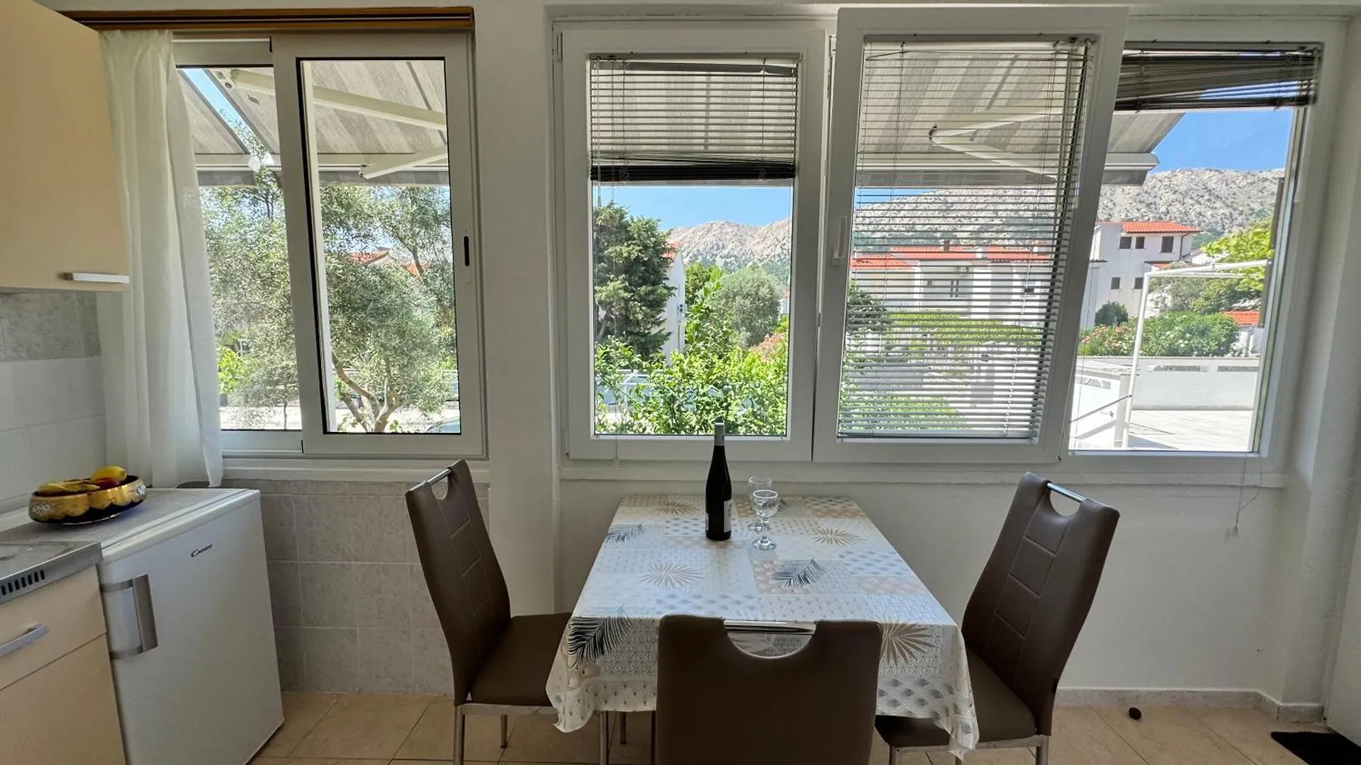 Apartments Meri Baška 0*,  Croazia