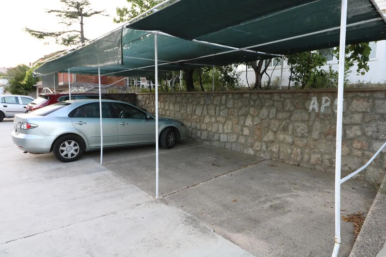 Apartments Meri Baška 0*,